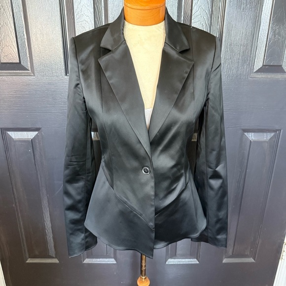 Alice + Olivia Jackets & Blazers - Alice + Olivia Denny Satin Single Breasted Blazer
